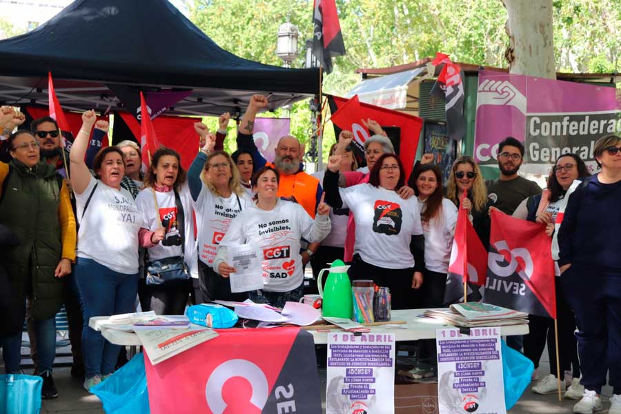 Solidaridad con la acampada de las trabajadoras del SAD de Sevilla. ¡Municipalización ya!