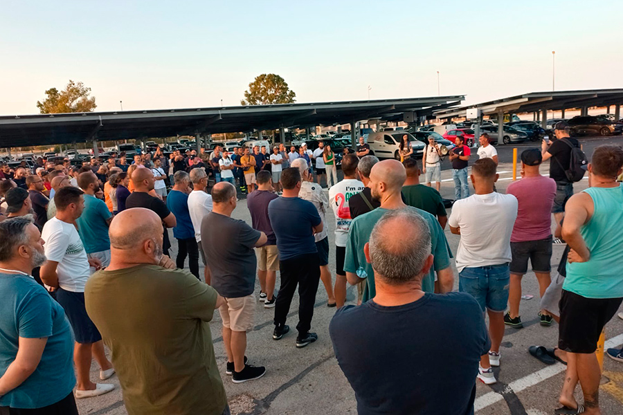 Décimo día de huelga del metal en Cádiz. Las asambleas de trabajadores votan continuar la lucha