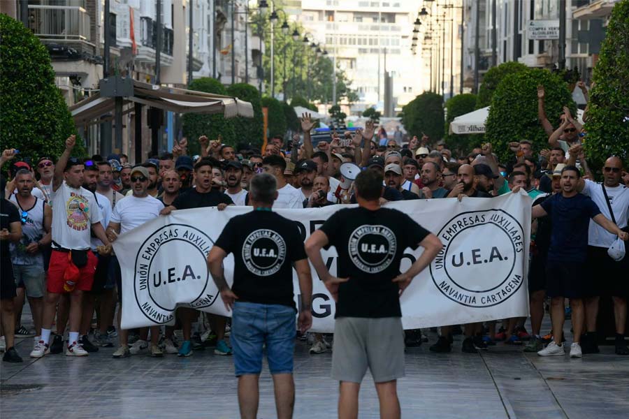 Octavo día de huelga indefinida de los trabajadores del Metal de Cartagena