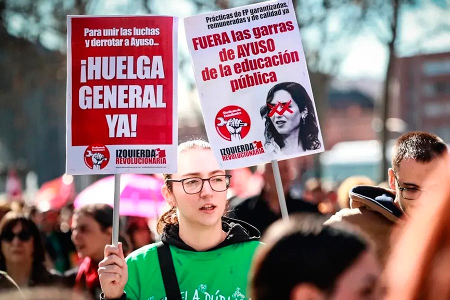 Ayuso quiere acabar con la Universidad pública. ¡Hay que frenar sus planes con una huelga general!