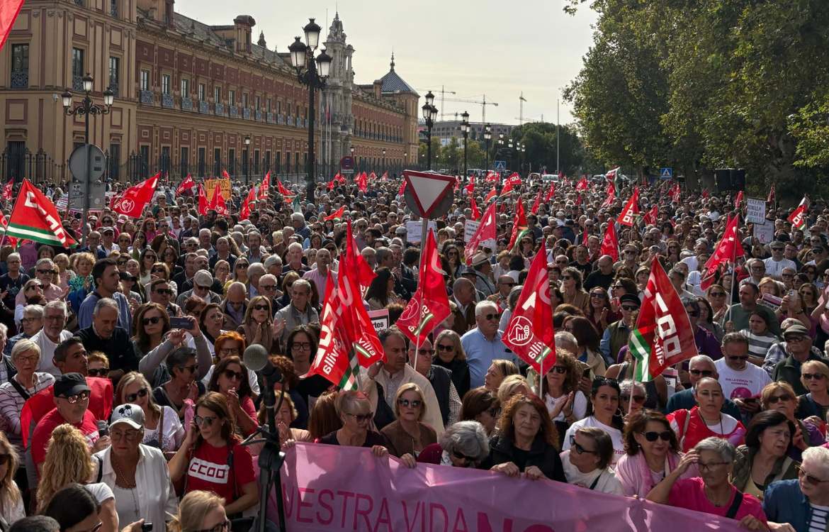 9N: Una marea blanca llena todas las capitales de Andalucía en defensa de la sanidad pública. ¡Fuera Moreno Bonilla!