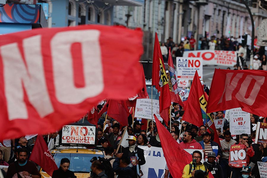  Noboa, el títere ecuatoriano de Trump, derrotado en el referéndum constitucional