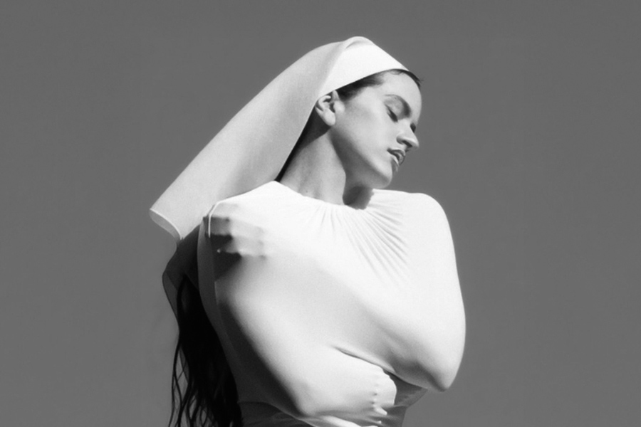 La Lux de Rosalía, resignación y misticismo vestidos de liberación