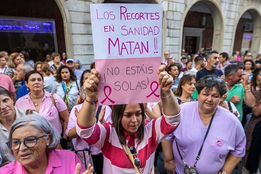 El escándalo en el cribado del cáncer de mama en Andalucía es un crimen contra la mujer trabajadora 