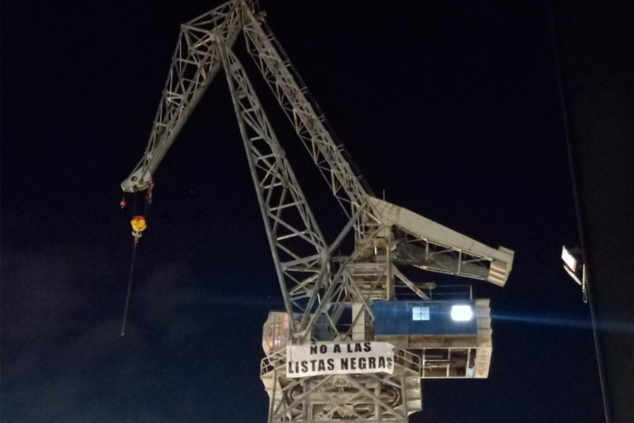 No a las listas negras en el metal de Cádiz