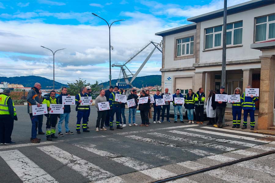 Concentración en Navantia Ferrol. CGT se solidariza con los represaliados de las listas negras