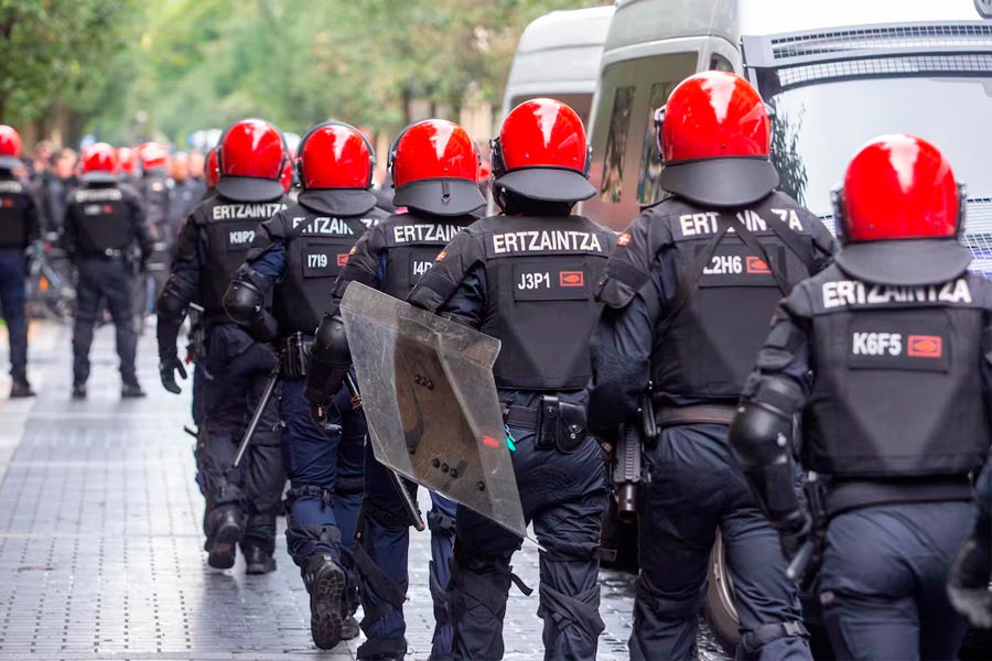 La lucha antifascista implica combatir la represión y la brutalidad de la Ertzaintza