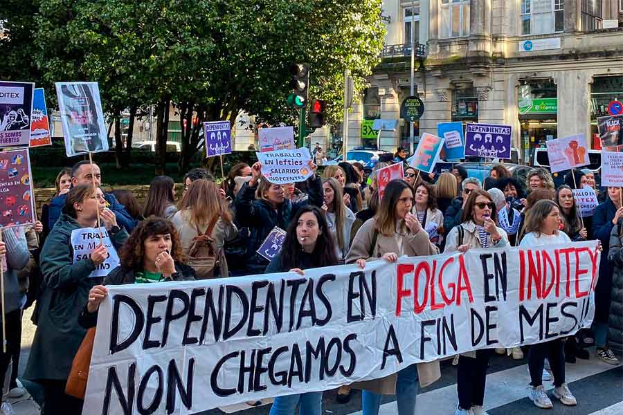 As traballadoras do comercio téxtil da Coruña se plantan contra os ataques da patronal ARTE