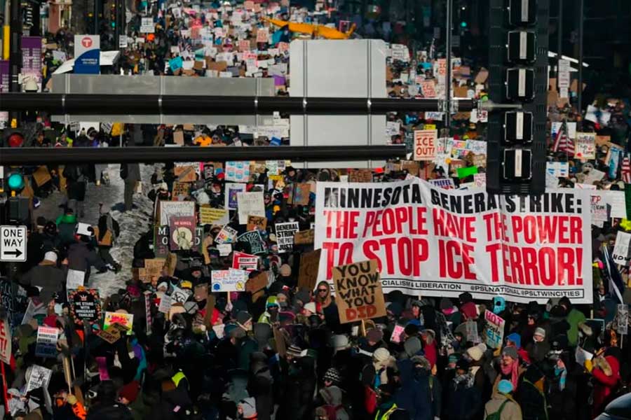 La camisas pardas del ICE ejecutan al joven enfermero Alex Pretti en Minneapolis