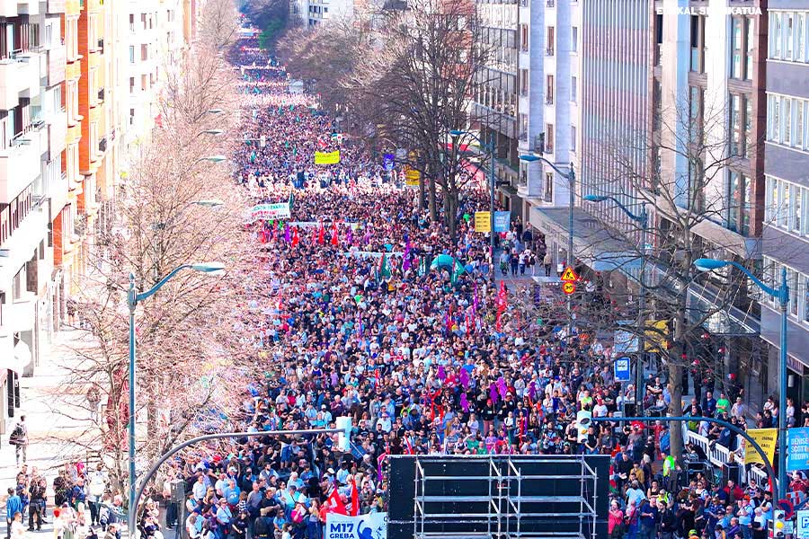 Una huelga general histórica paraliza las calles de Hego Euskal Herria. ¡Así se consiguen los derechos!