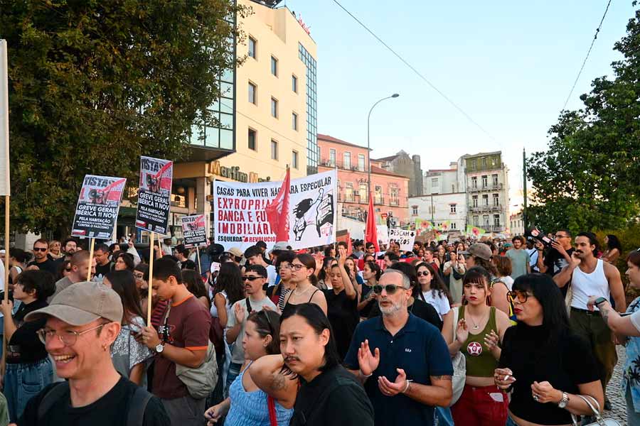Portugal. “No podemos más”.  Miles exigen una nueva huelga general