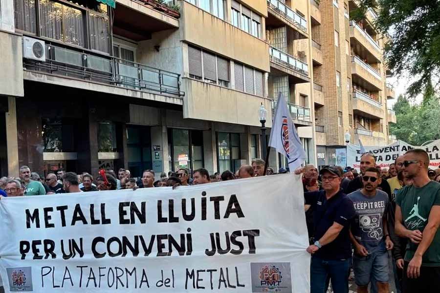 600 trabajadores secundan la llamada de la Plataforma del Metal de Tarragona y salen a las calles por un convenio digno