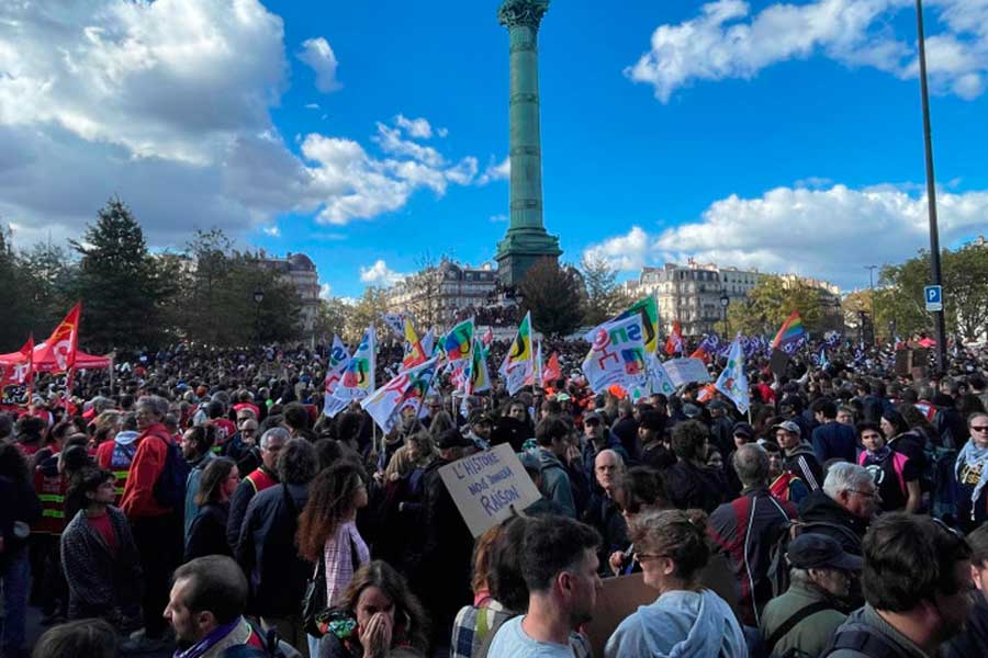 La rebelión revolucionaria de la juventud incendia Francia y se extiende por Europa