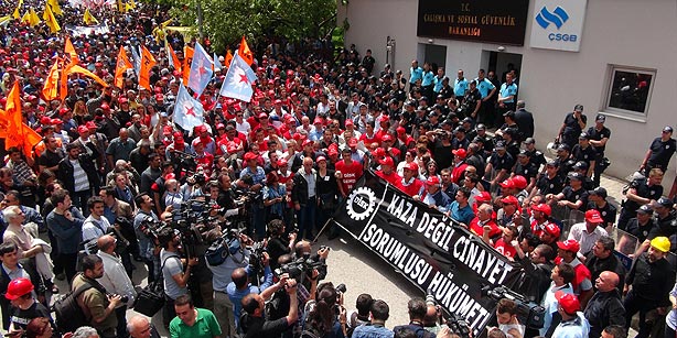 turquia_protesta_frente_a_mina